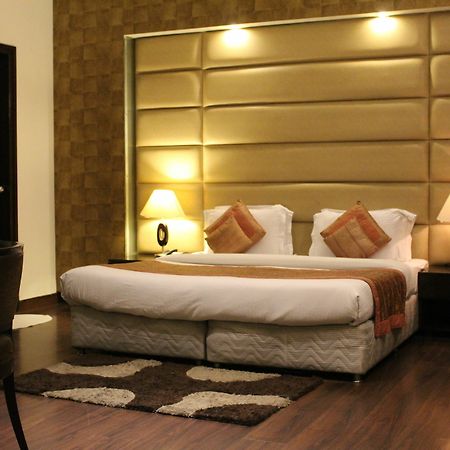 Hotel Comfort Zone Greater Kailash Nowe Delhi Zewnętrze zdjęcie