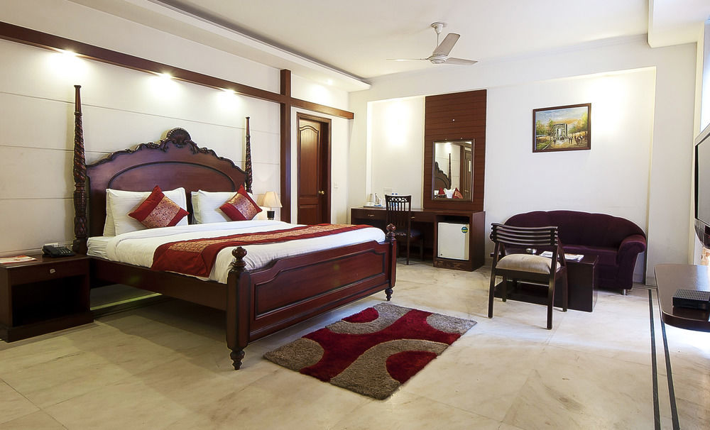 Hotel Comfort Zone Greater Kailash Nowe Delhi Zewnętrze zdjęcie